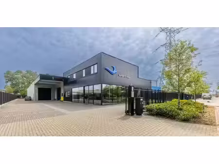 bâtiment d’entreprise à louer à geel pour € 10.750