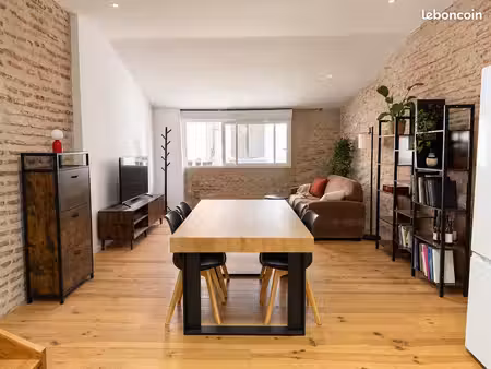 t3 duplex meublé rénové à neuf - 53m² - hyper centre villeneuve-sur-lot