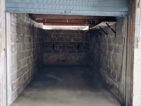 garage/box fermé 16 m² à louer - grenoble