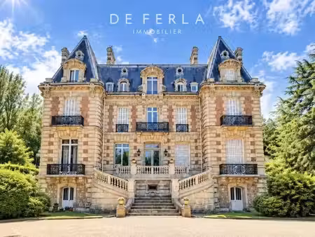 marnes-la-coquette — appartement de réception avec jardin privatif au sein d’un château