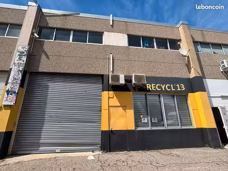 local commercial 147 m² salon de provence