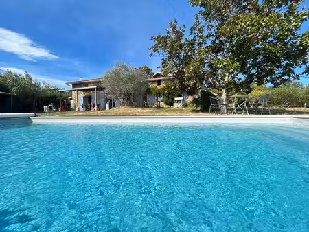 a vendre maison en pierre sans vis a vis