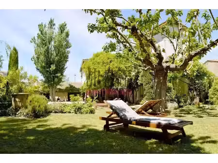 vente maison 9 pièces 290 m² à l'isle-sur-la-sorgue (84800)  1 180 000 €
