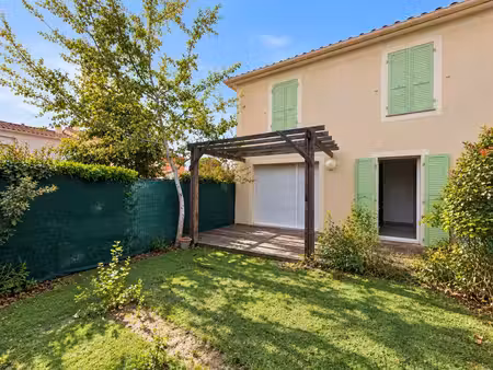 avignon – maison 4 pièces avec 3 chambres et 2 parkings privatifs