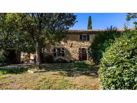 vaison-la-romaine – ferme en pierre avec jardin arboré et terrai