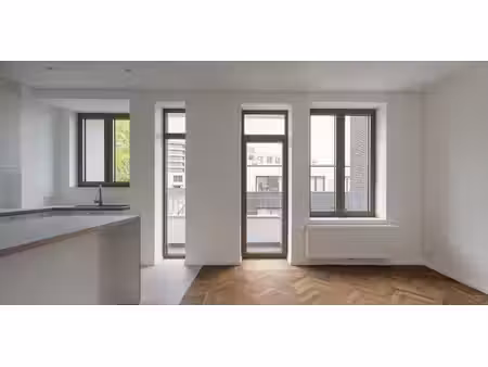 appartement à louer à etterbeek pour € 1.500 avec 2 chambres à coucher