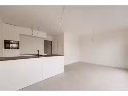 appartement te koop in stabroek met 2 slaapkamers