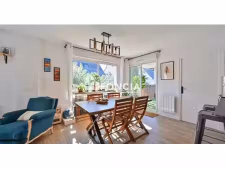 à vendre – superbe t4 en duplex de 80 m² carrez - excellent état  à deux pas du marché de 