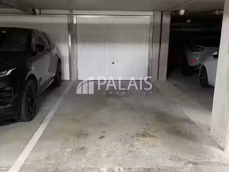box + place de parking