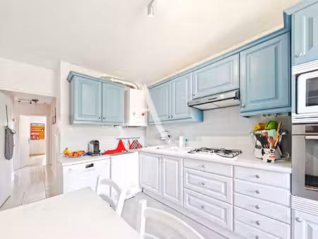 vente appartement 4 pièces  81.00m²  bois