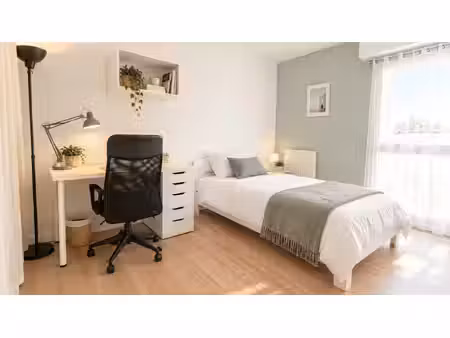 appartement 1 pièces 11 m² à louer évry-courcouronnes 91000 ? | era immobilier