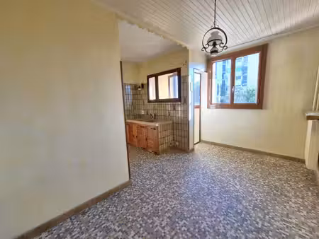 résidence font sarade-spacieux t5 de 90 m² avec 4 chambres  balcon et fort potentiel !