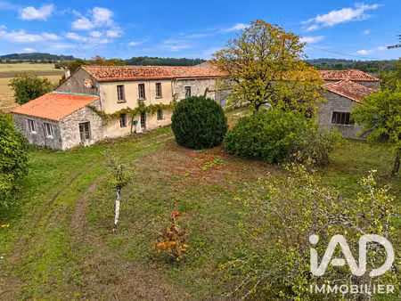 maison à magnac-lavalette-villars (16320)