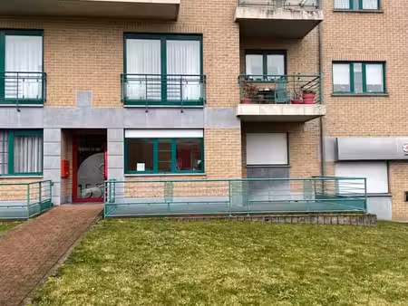 appartement en rez-de-chaussée complètement rénové