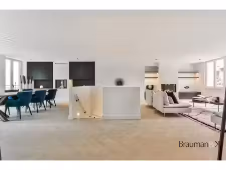 villa de luxe à vendre dans le quartier comtale-cente-cours mirabeau
