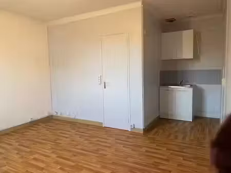 studio de 22m2 à louer sur saint-michel-sur-orge