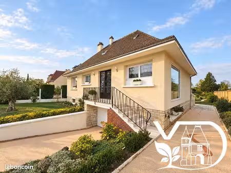 pavillon 7 pièces 130 m²