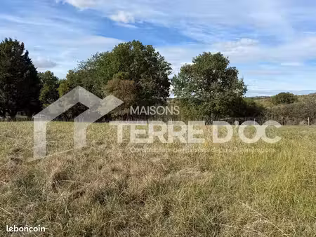 terrain 1 011 m² cagnac les mines