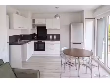 t2 meublé neuf 46 m² avec balcon  parking sous-sol et ascenseur – hem