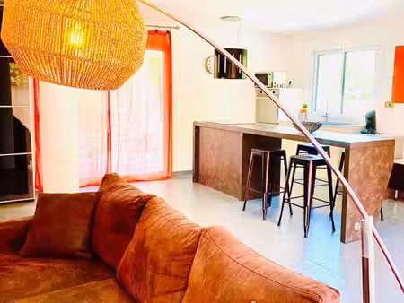 villa t2 bis - plain pieds - meublée - équipée - toutes charges incluses