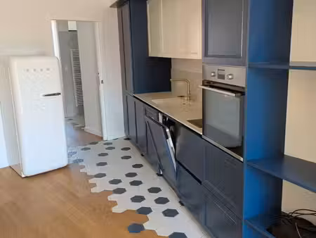 location t2 meublé 43 m2 - lyon 7e - quartier saint-louis