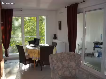 loue bel appartement 2 pièces