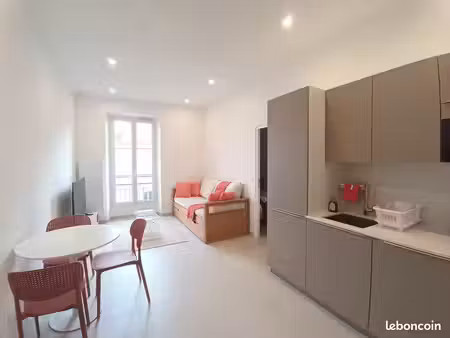 studio meublé rénové de 33 m² – centre de nice – bail mobilité dès janvier 2027