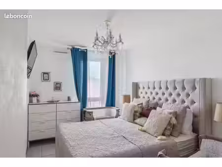 t3 65 m² - vue mer - terrasse 10 m² - double parking - marseille 13015 - résidence cap hor