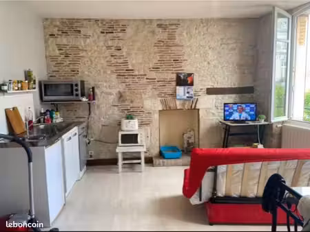 studio meublé plein centre 30 m2