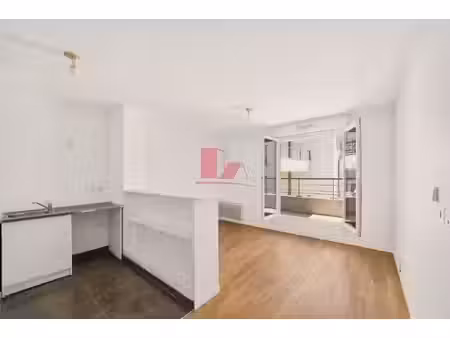 chatillon centre - appartement 3 pieces de 53.37 m² - balcon - p