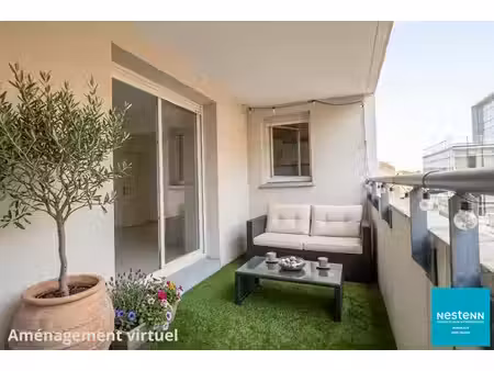 appartement bordeaux 2 pièces 51 m² avec loggia et parking