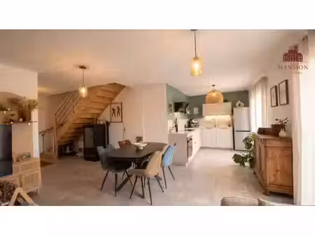 maison individuelle récente avec garage