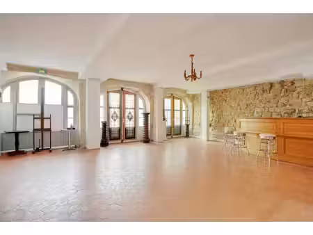 appartement de luxe à vendre dans le quartier saint merri