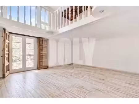 loft à vendre dans le quartier trudaine-maubeuge