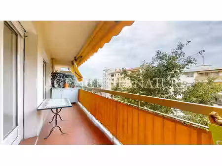 nice st roch « pierrette » 3p 70m2 traversant - terrasse - garage