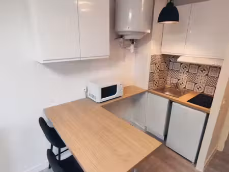 studio meublé - rdc avec terrasse
