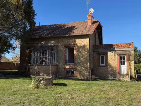 maison de caractère à rénover sur grand terrain