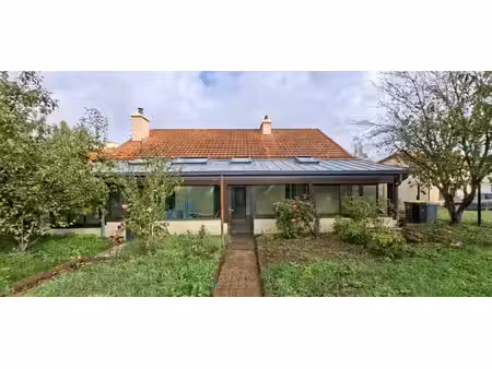 maison la haie fouassière 71m². 4 p. 3 chs. jardin