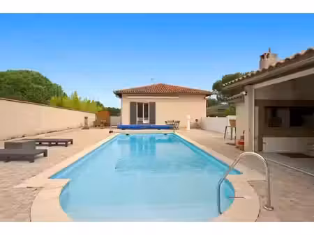 maison de 7 pièces de 210 m² à bruguières