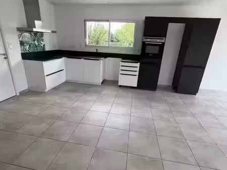 maison de 100m2 à louer sur longages