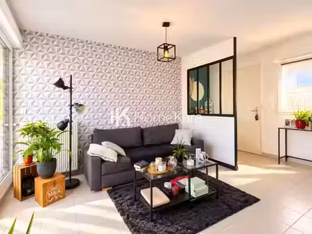 vous hésitez entre appartement et maison ?