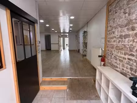 local professionnel - 104m2 rdc - 5 pièces - 10 grande rue de st clair - caluire