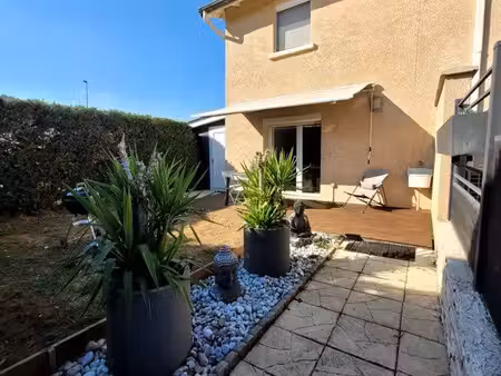 t2 bis duplex 45m2 avec jardin sur marennes