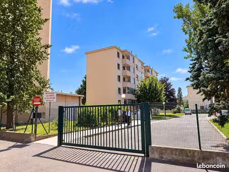 appartement 4 pièces 62 m²