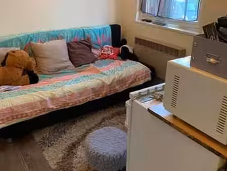 location appartement t1 à lisieux centre ville est (14100) : à louer t1 / 9m² lisieux cent