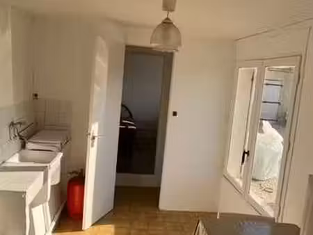 location appartement t1 meublé à marseille 11e (13011) : à louer t1 meublé / 25m² marseill