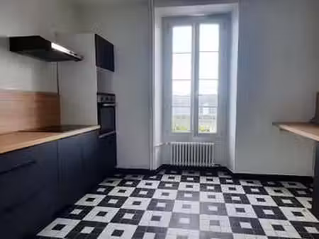 location appartement 4 pièces à laval (53000) : à louer 4 pièces / 95m² laval