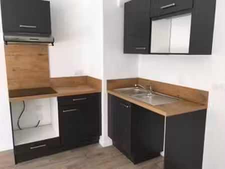 location appartement 3 pièces à saint-philbert-de-grand-lieu (44310) : à louer 3 pièces / 