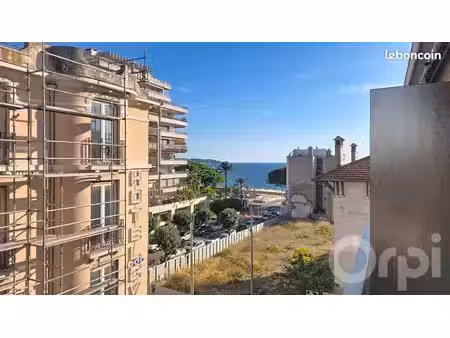 studio 1 pièce 31 m²