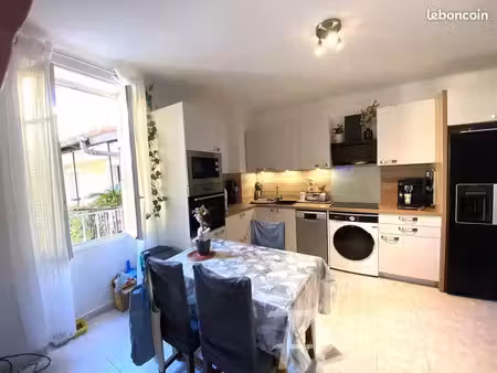appartement 3 pièces 81 m²
